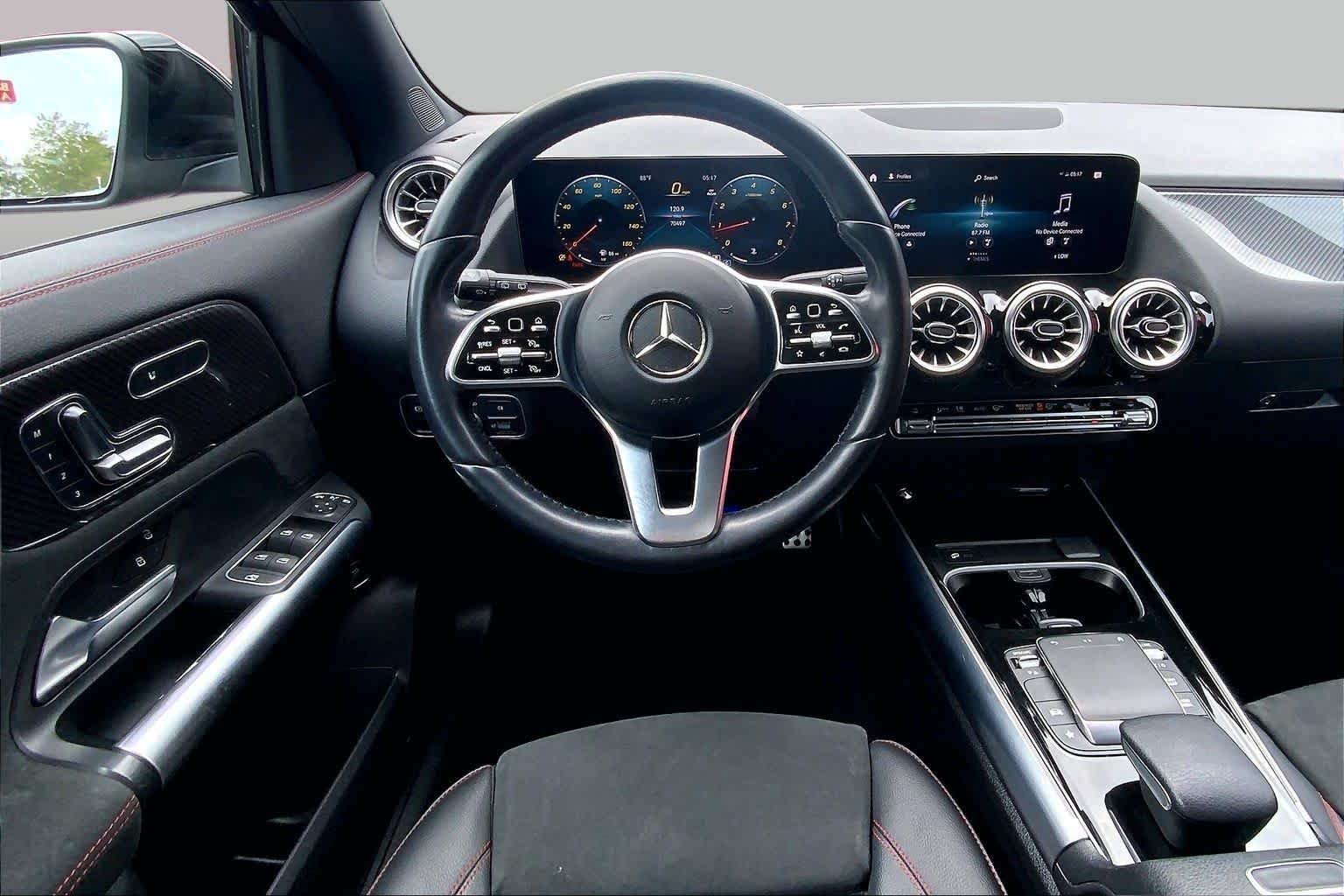 Used 2023 Night Black Mercedes-Benz GLA 250 image 6
