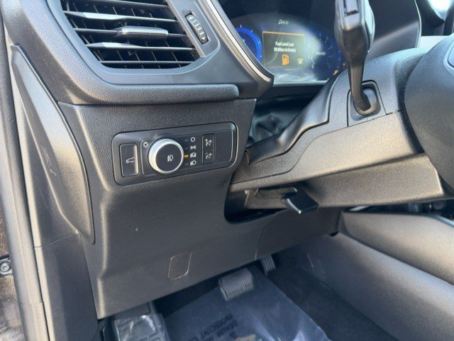 Used 2022 Black Metallic Ford SEL image 12