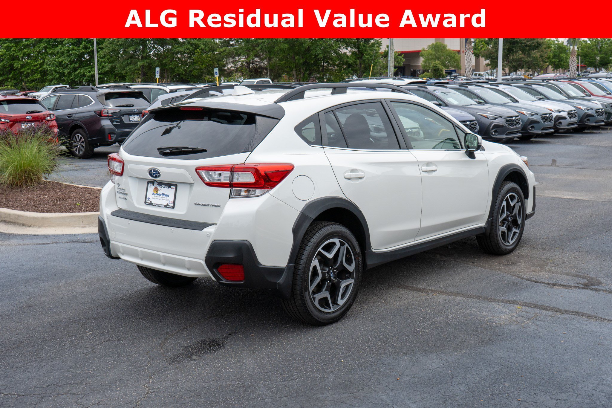 Used 2019 Crystal White Pearl Subaru Limited image 3