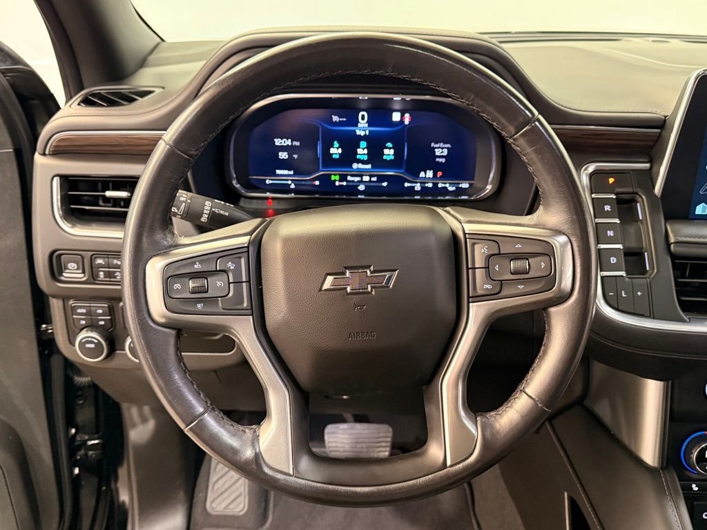 Used 2022 Black Chevrolet Z71 image 22