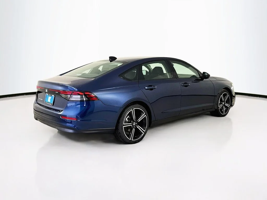 New 2026 Canyon River Blue Metallic Honda SE image 7