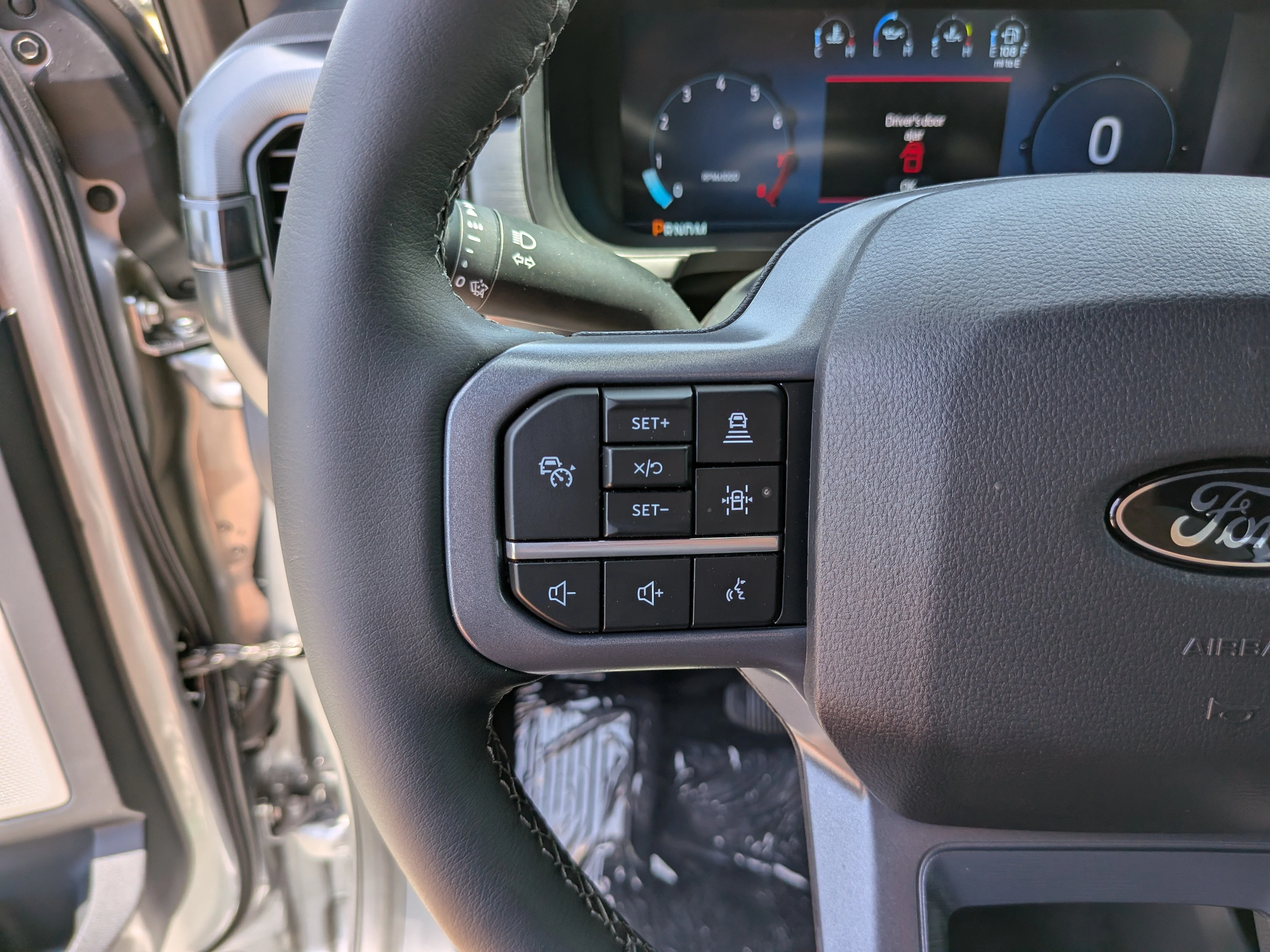 New 2026 Iconic Silver Metallic Ford Lariat image 32