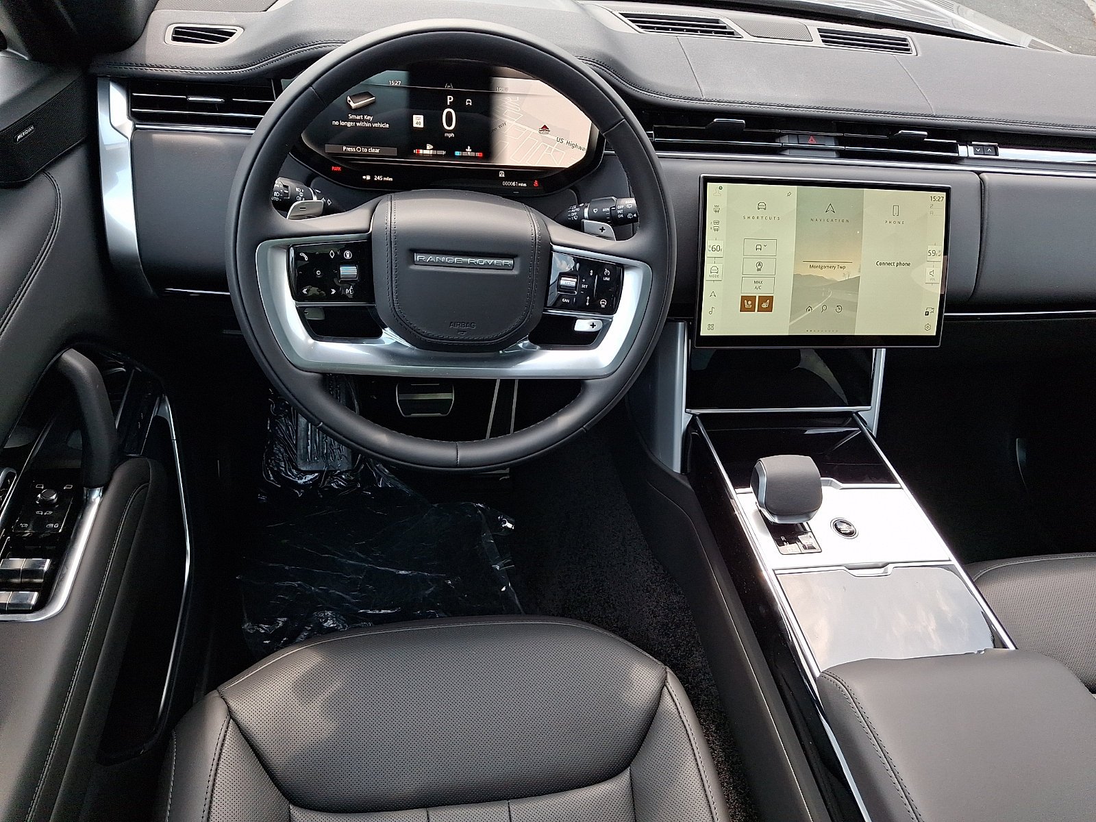 New 2026 Eiger Grey Land Rover SE image 9
