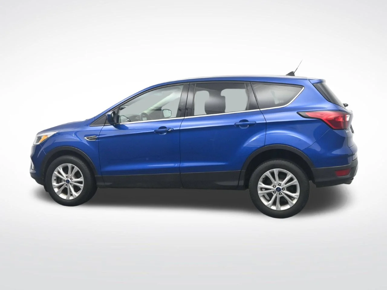 Certified Used 2019 Lightning Blue Ford SE image 10