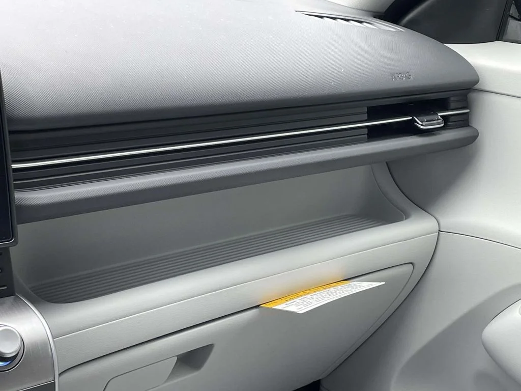 New 2026 White Hyundai SEL Sport image 30