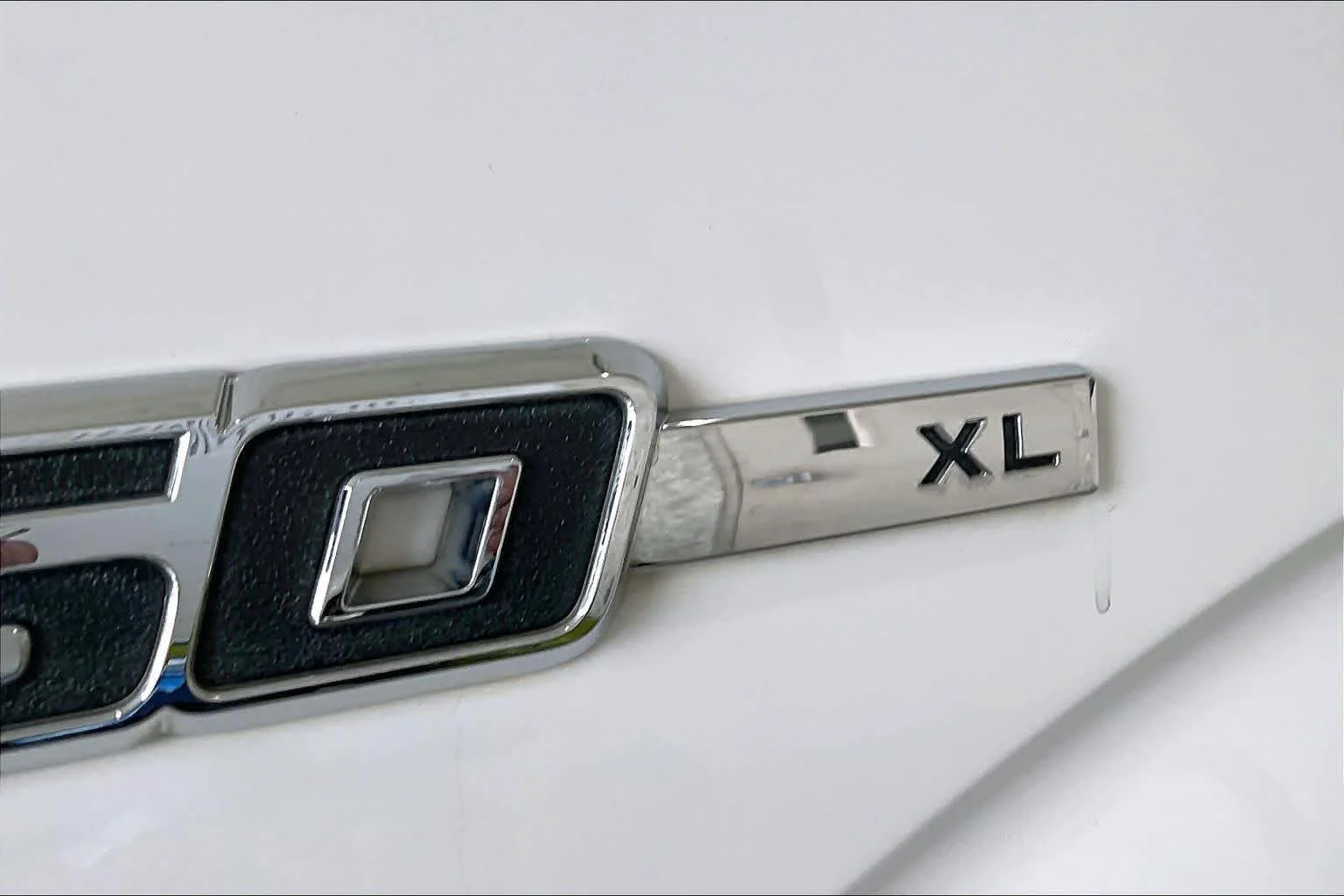 Used 2014 Oxford White Ford XL image 9