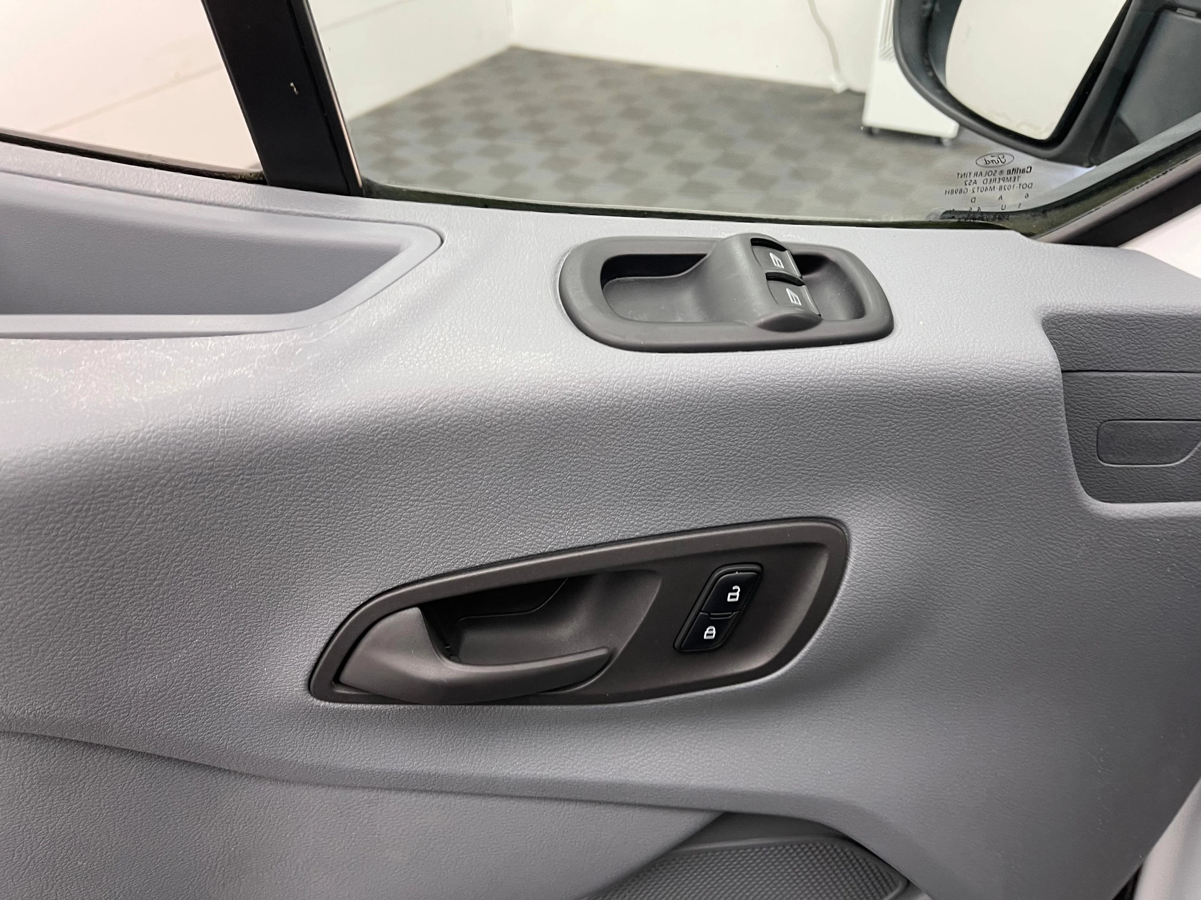 Used 2017 Oxford White Ford XLT image 15