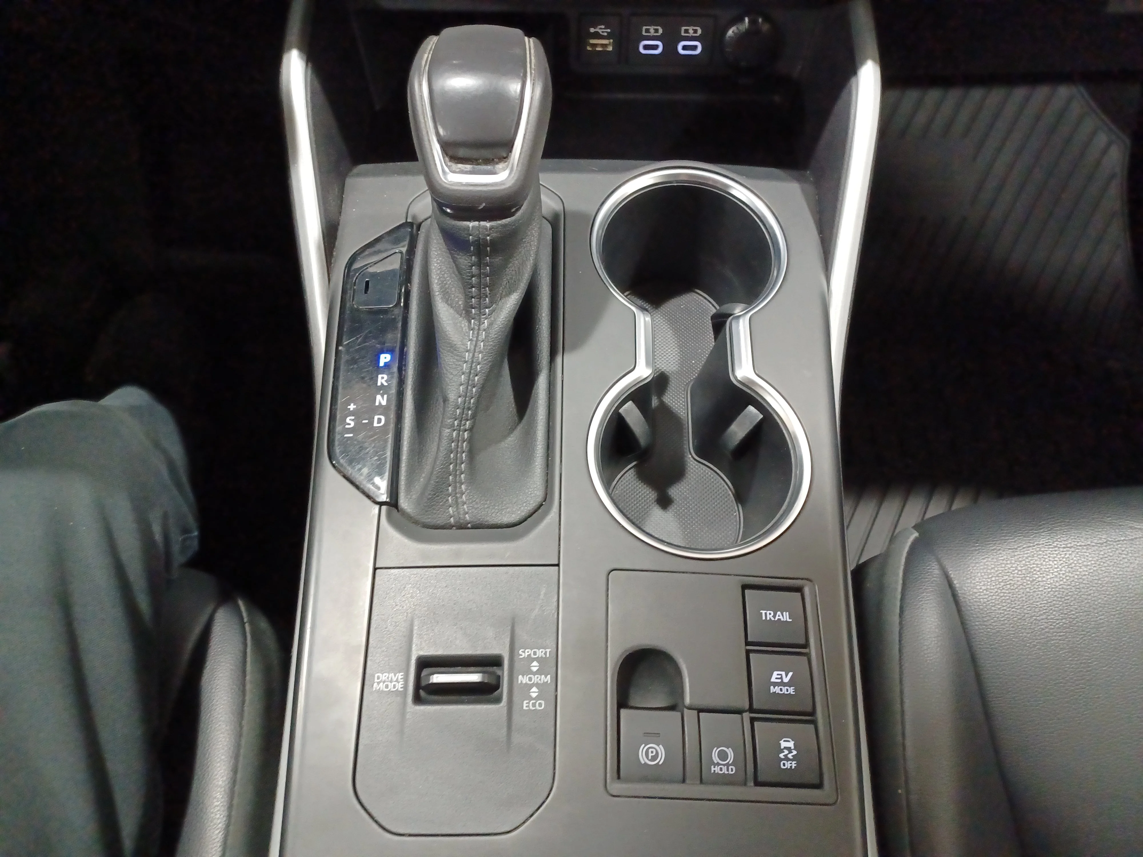 Certified Used 2023 Ruby Flare Pearl Toyota XLE AWD*8 Pass | Adaptive Cruise | Htd Leather | Htd Wheel | Lane Keep Assist | Blind Spot Detection image 21
