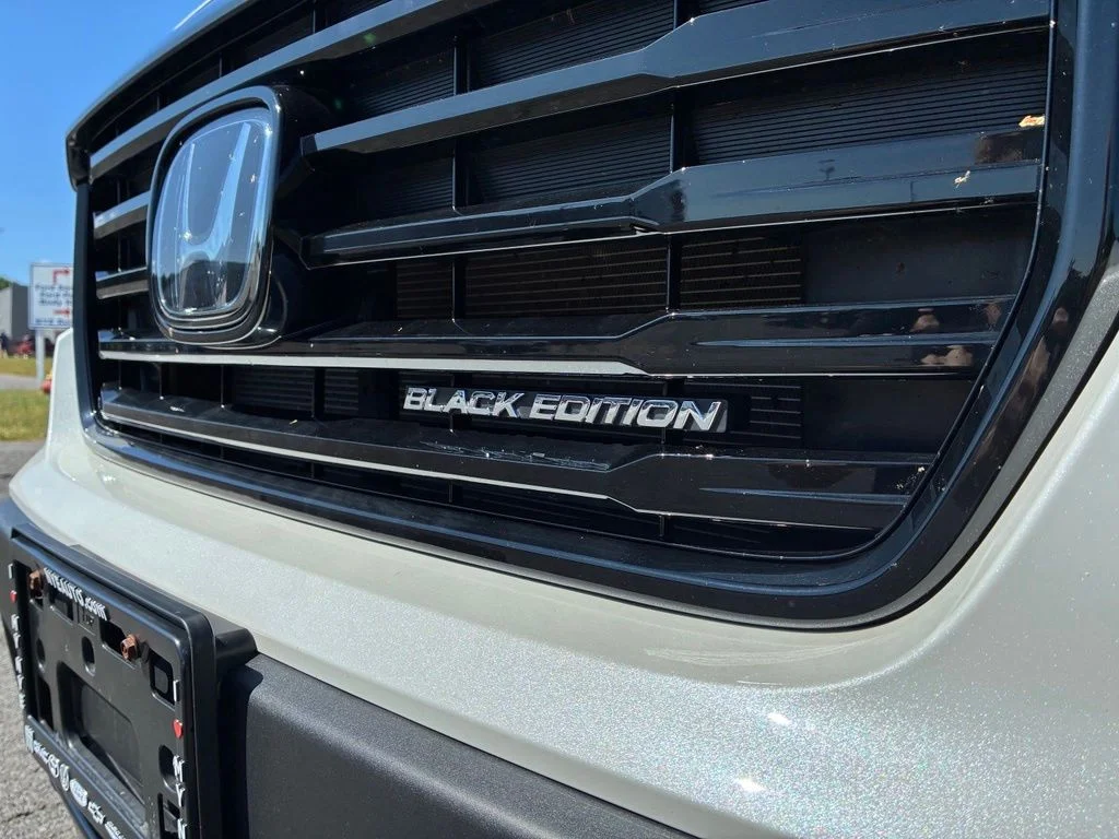 Used 2023 White Honda Black Edition image 9
