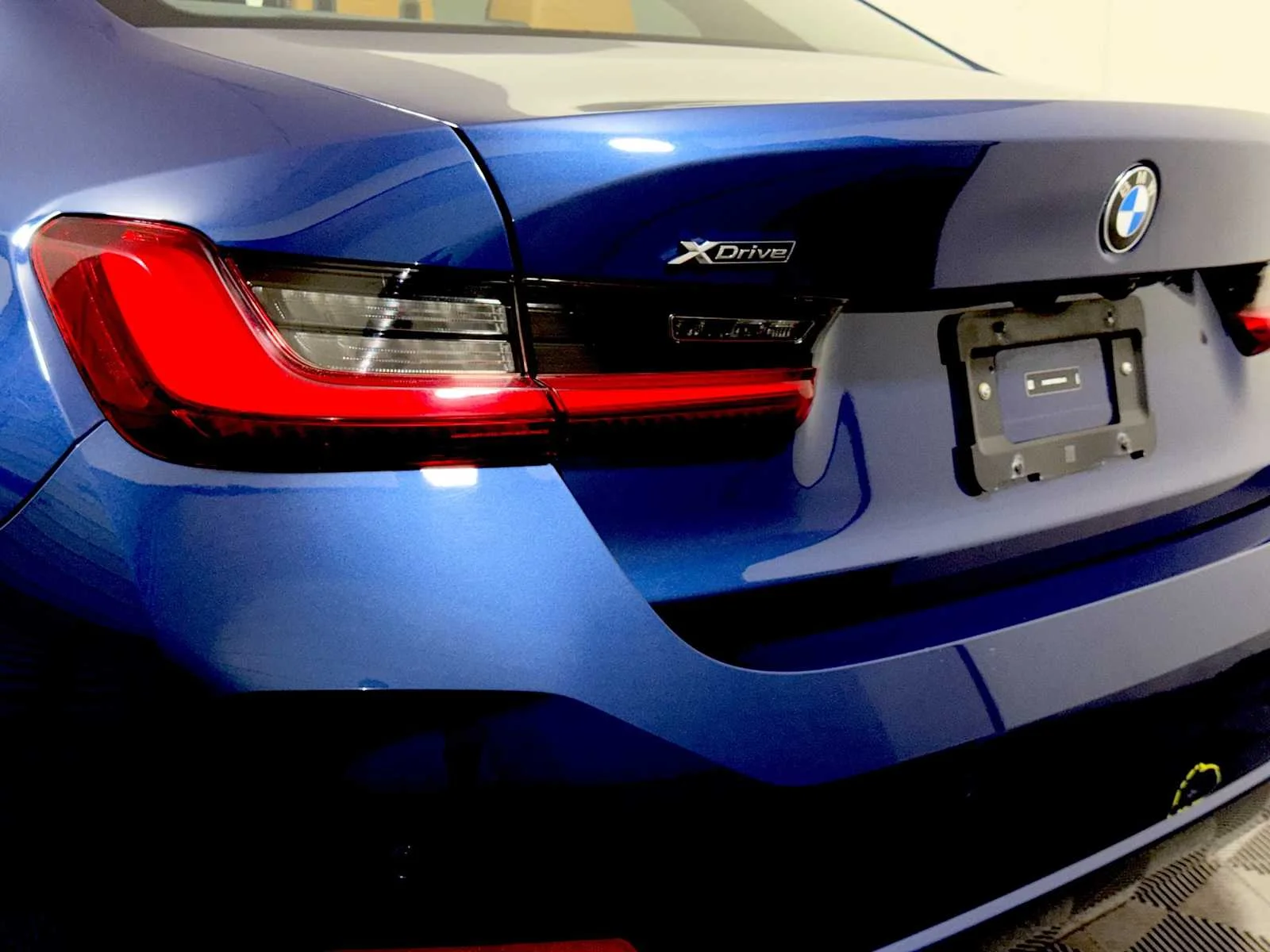2024 BMW 3 Series 330i - Photo 27