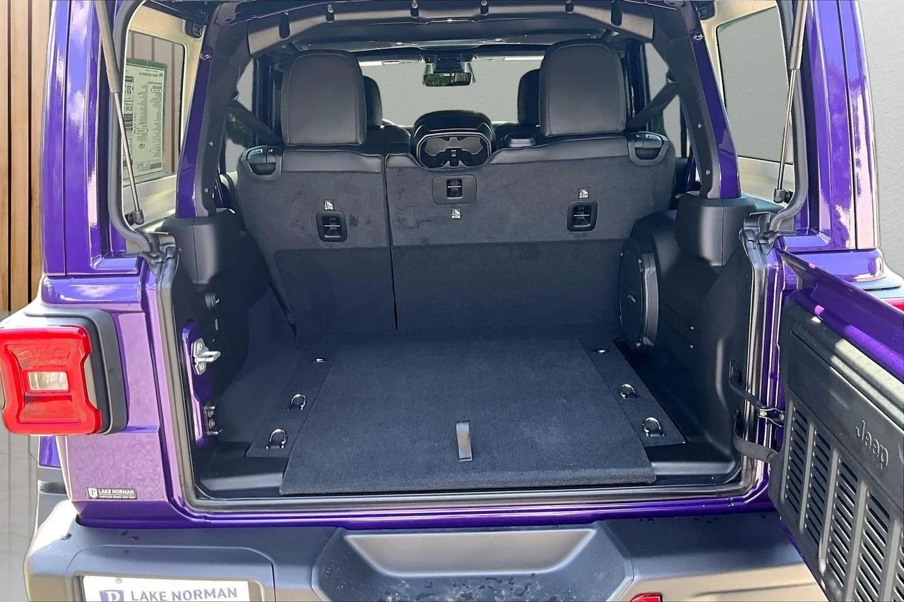 New 2026 Reign Jeep Rubicon X image 21