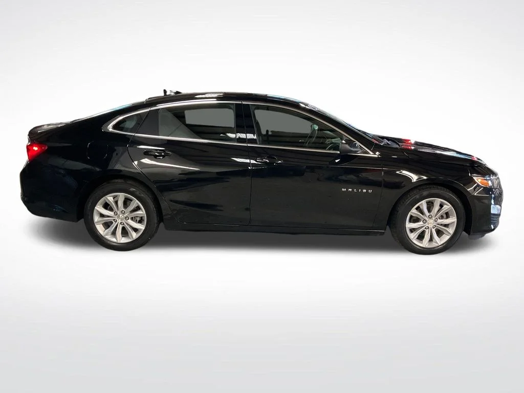 Used 2025 Black Chevrolet LT image 7