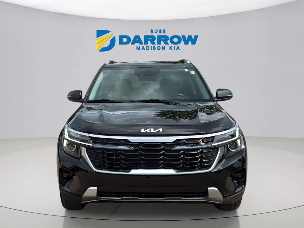 Used 2025 Fusion Black Kia EX image 8