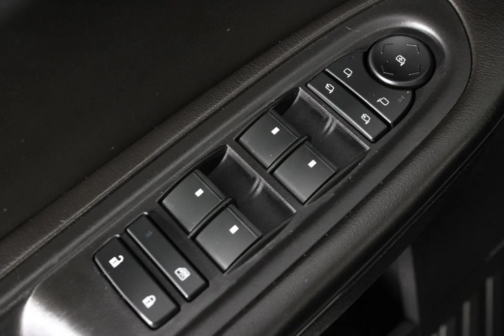 Used 2016 Blue Chevrolet 2LT image 23