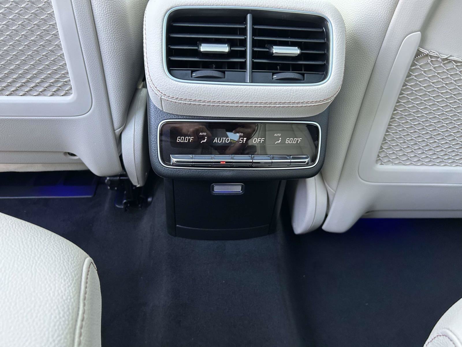 New 2027 Polar White Mercedes-Benz GLS 450 4MATIC® SUV image 39