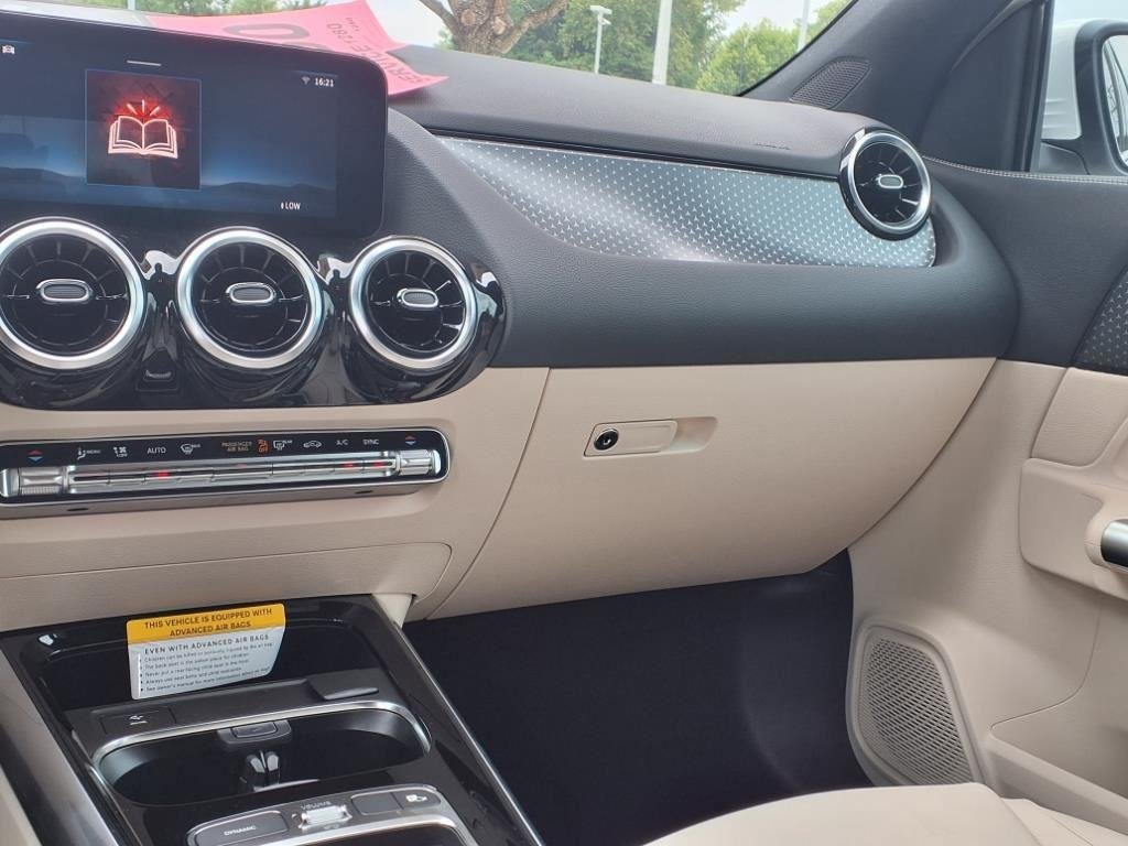 Used 2026 Polar White Mercedes-Benz GLA 250 image 13