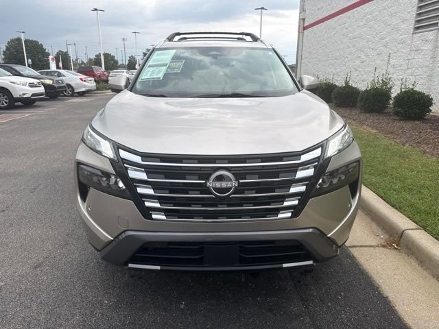 Used 2024 Gold Nissan SL image 2