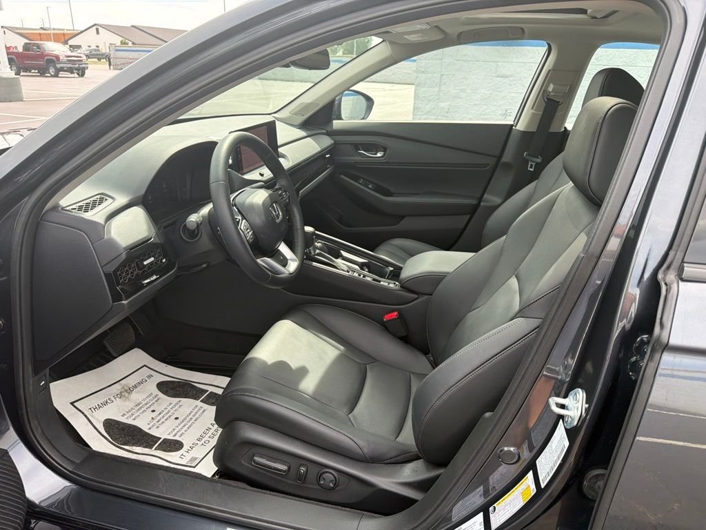 Certified Used 2025 Meteorite Gray Metallic Honda Touring image 17