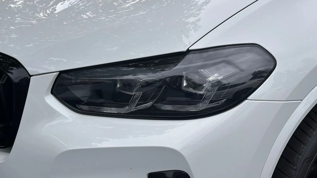Used 2023 Alpine White BMW xDrive30i image 12