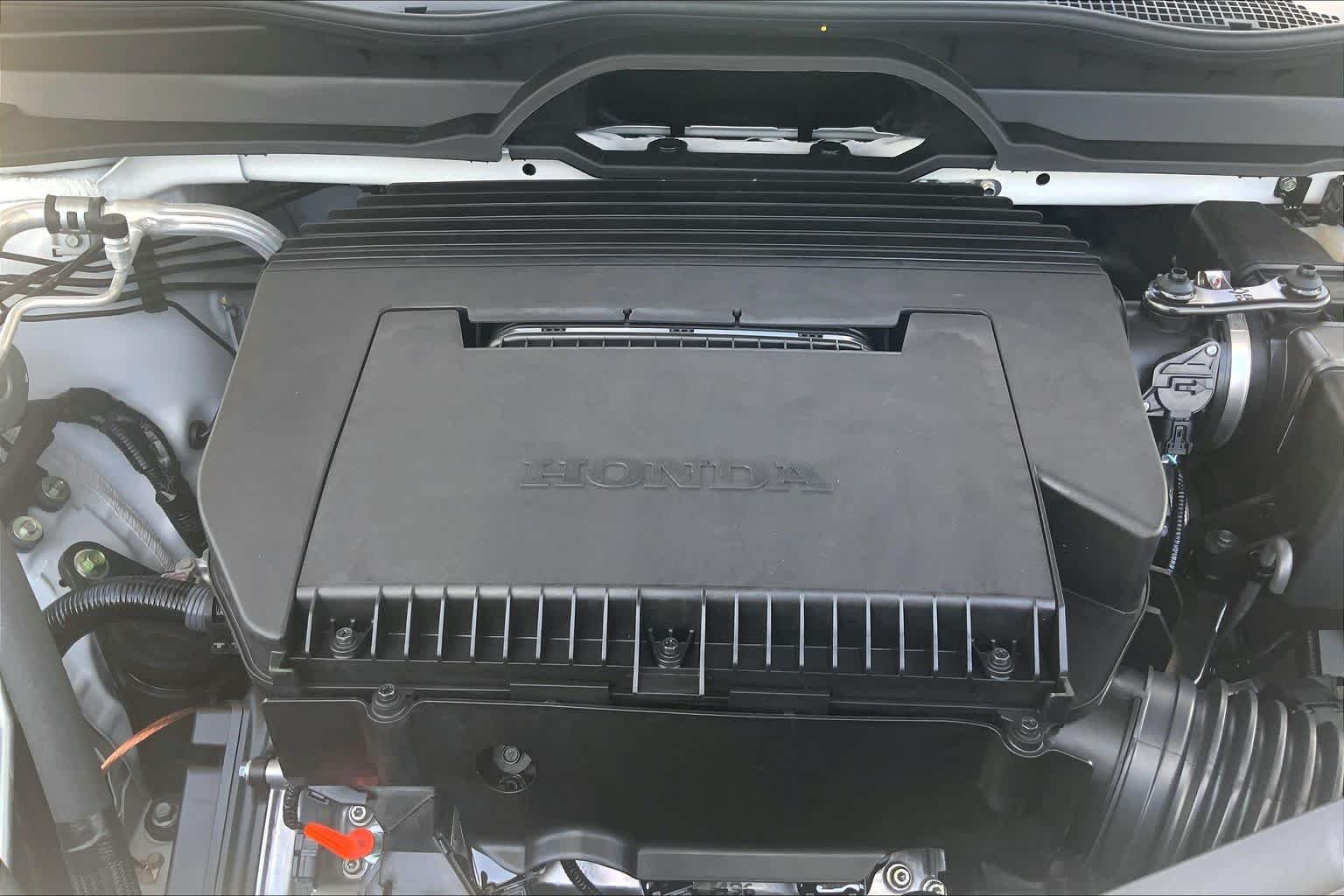 New 2026 Platinum White Pearl Honda AWD Touring Blackout image 17
