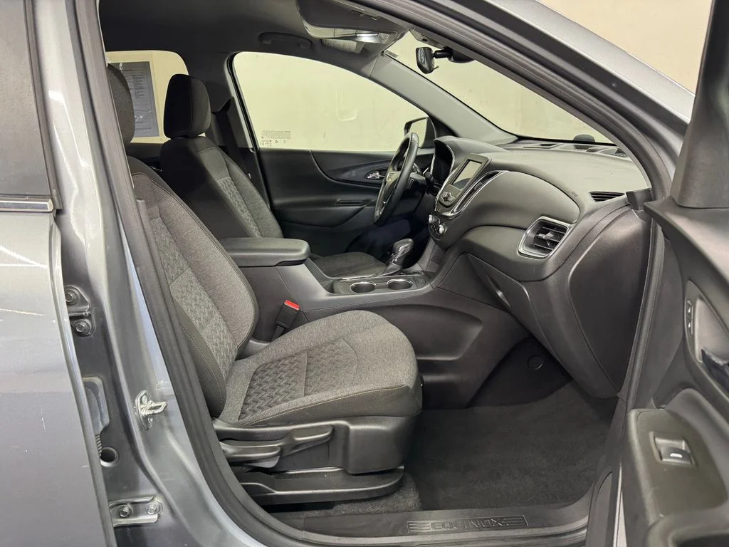 Used 2024 Gray Chevrolet LT image 26
