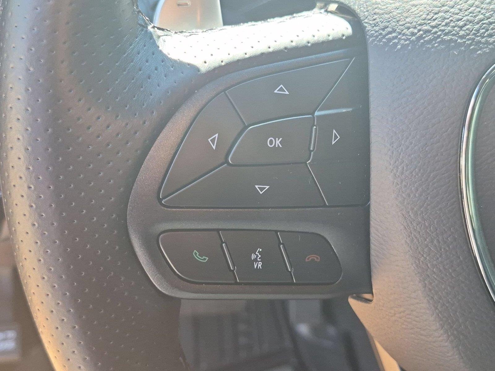 Used 2023 Frostbite Pearlcoat Dodge R/T Plus image 19