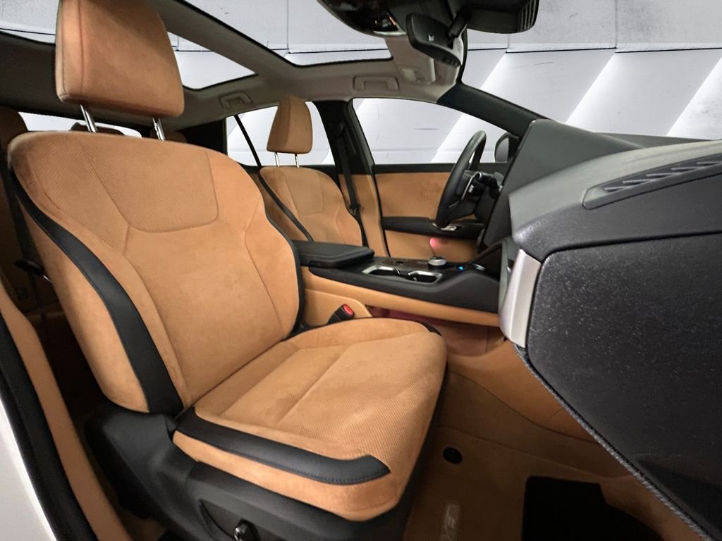 Used 2023 White Lexus 450e Luxury image 14