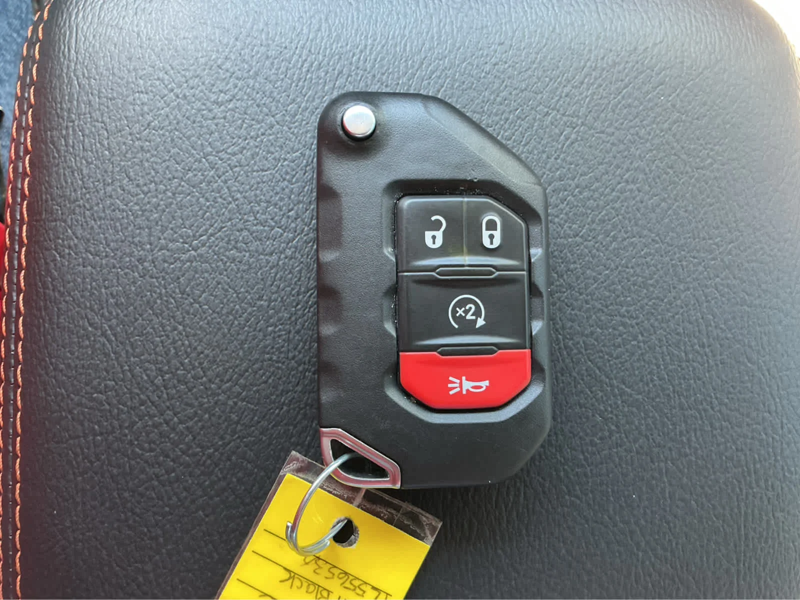 Used 2023 Black Clearcoat Jeep Mojave image 27