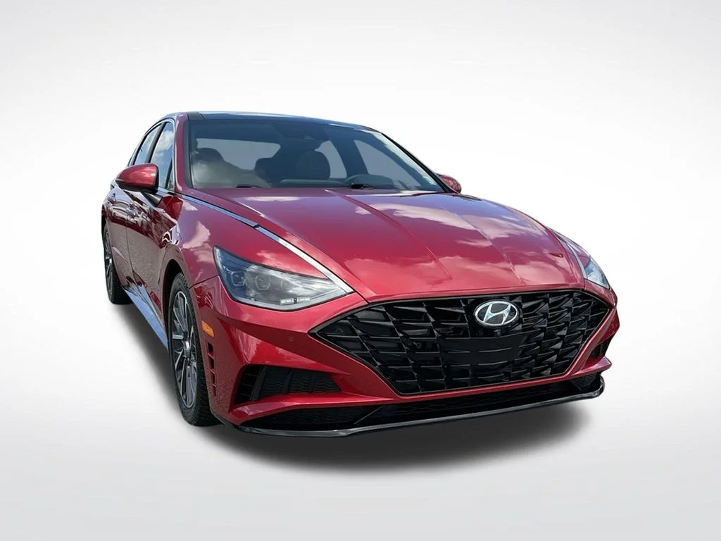 Used 2020 Red Hyundai Limited image 18
