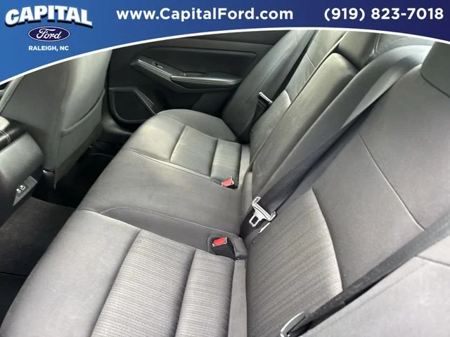 Used 2025 Black Nissan 2.5 SV image 18
