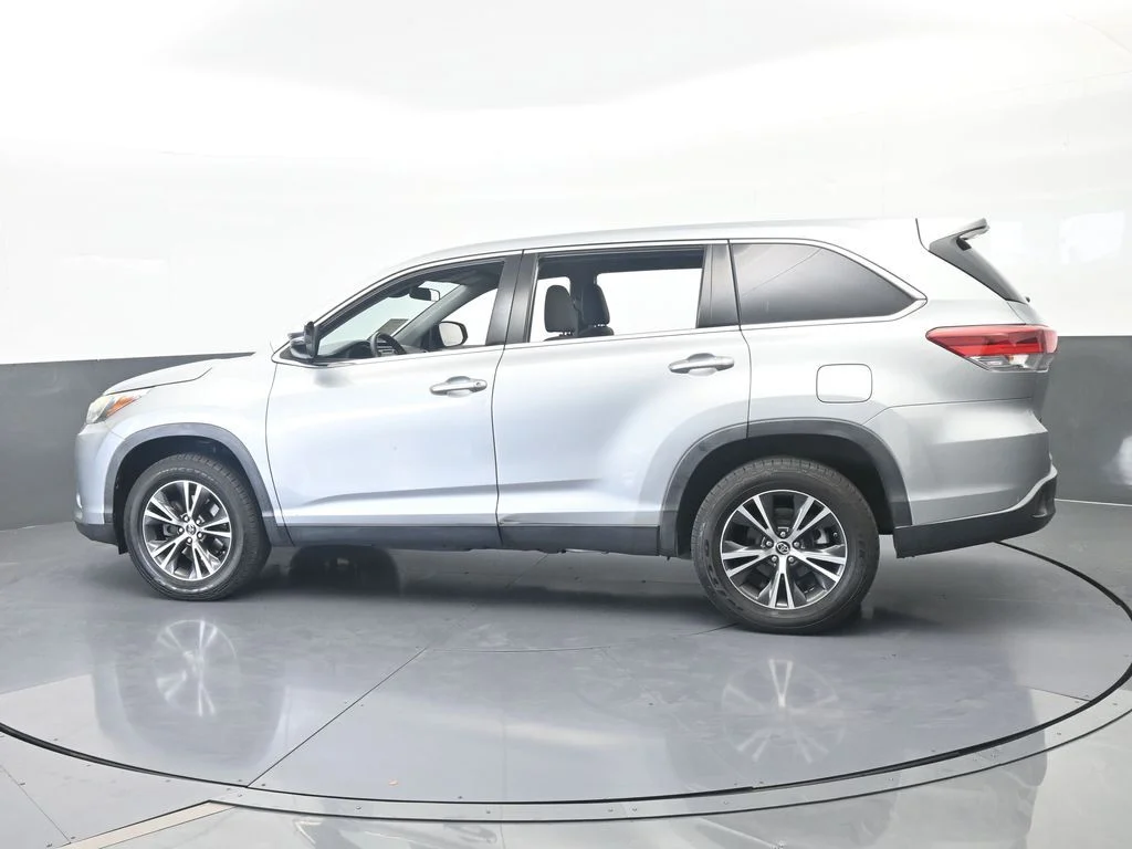 Used 2019 Celestial Silver Metallic Toyota LE image 2