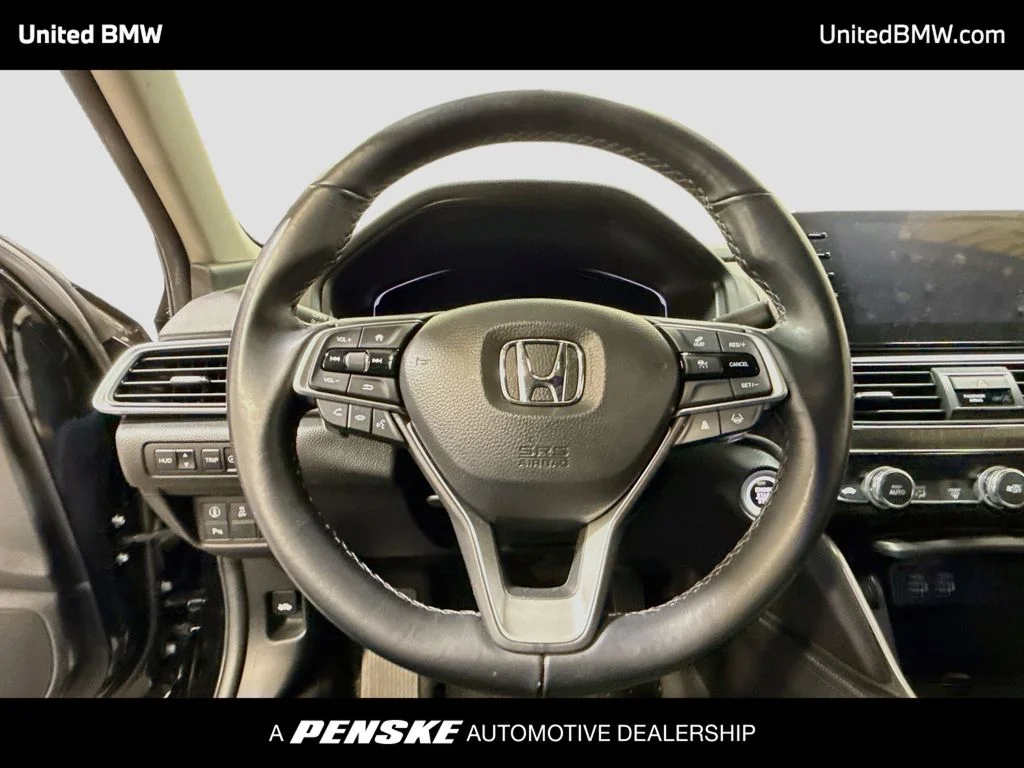 Used 2021 Crystal Black Pearl Honda Touring 2.0T image 6