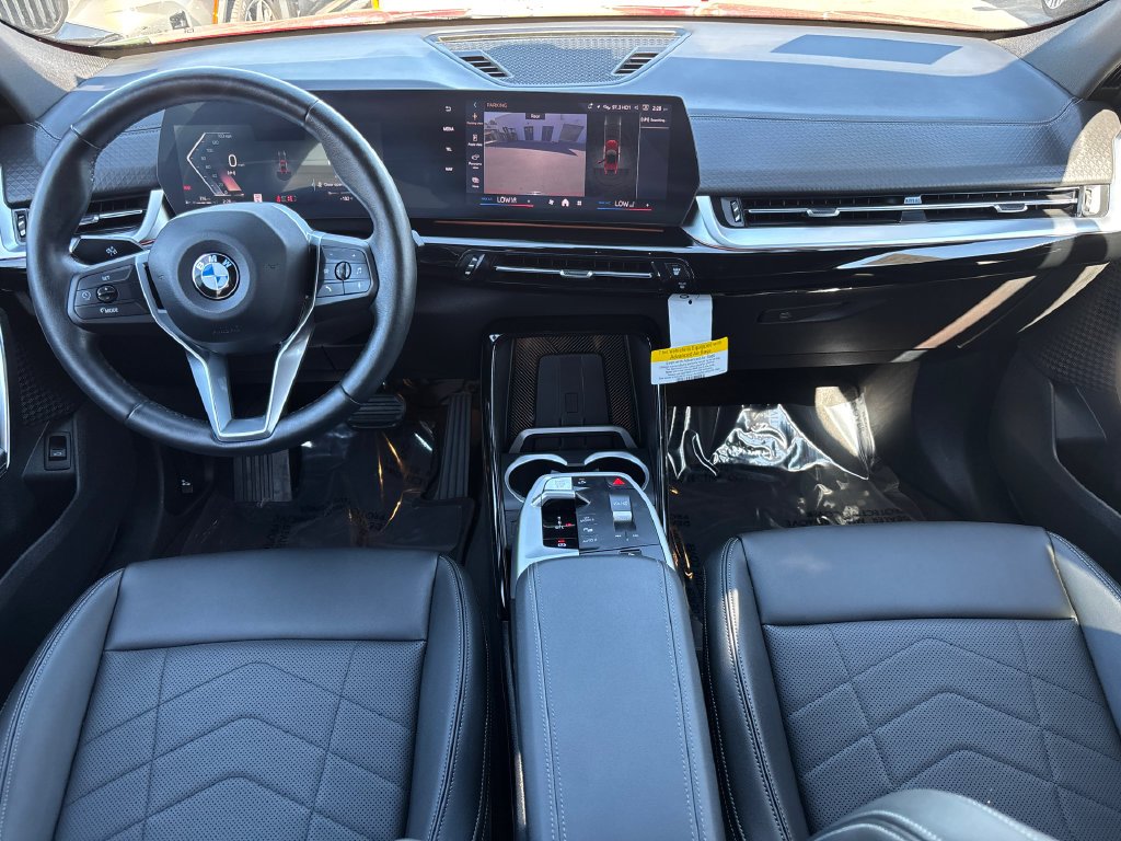 Used 2026 Vegas Red Metallic BMW xDrive28i image 18
