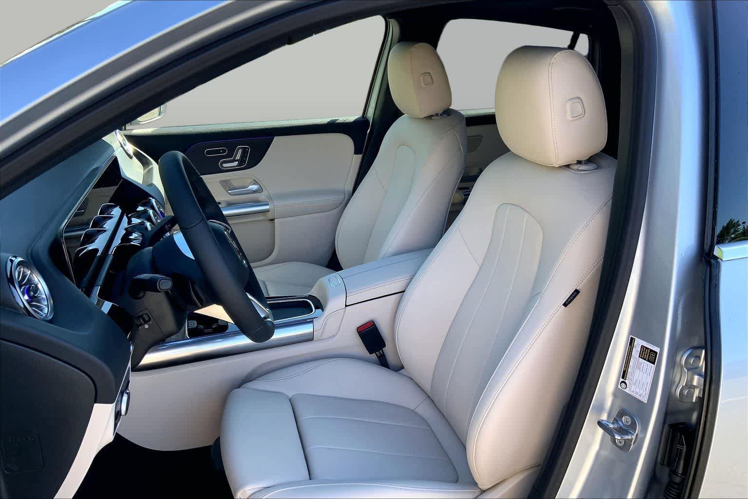 New 2026 Cirrus Silver Metallic Mercedes-Benz GLA 250 image 12