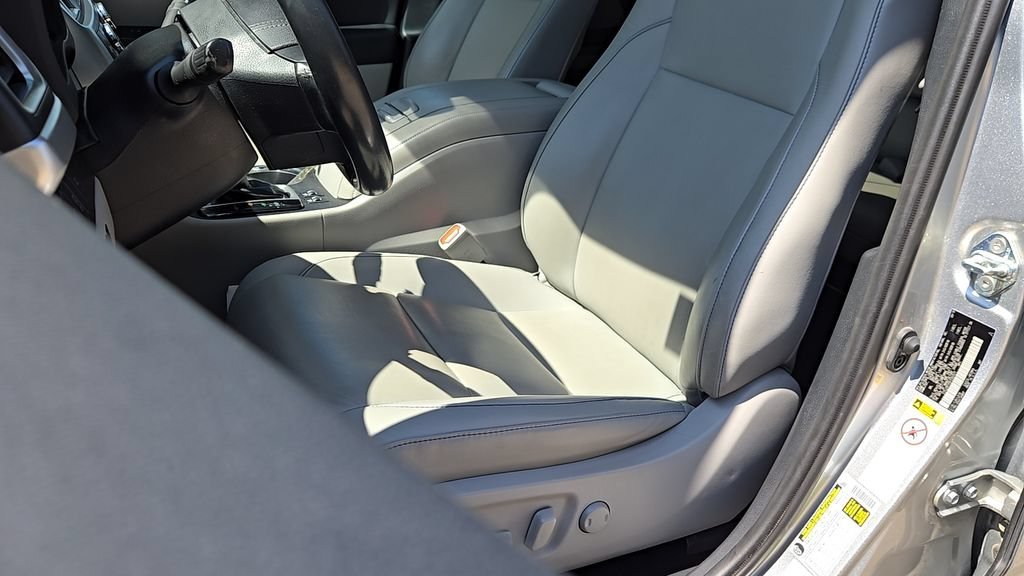 Used 2019 Celestial Silver Metallic Toyota SE image 7