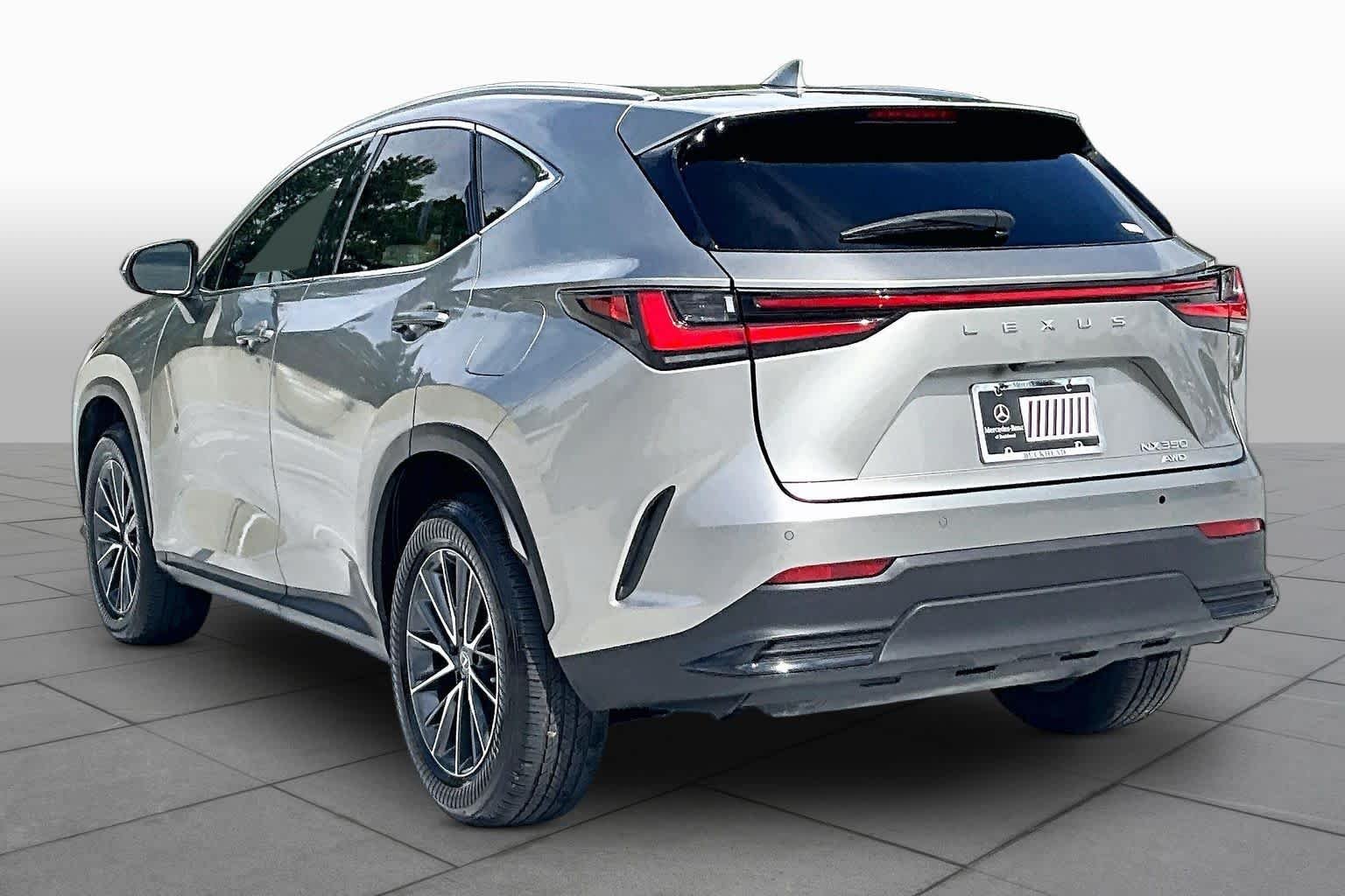 Used 2023 Atomic Silver Lexus Premium image 21