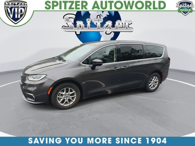 Used 2023 Gray Chrysler Touring L image 6