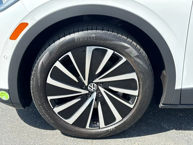 Certified Used 2023 Opal White Volkswagen Pro S Plus image 14