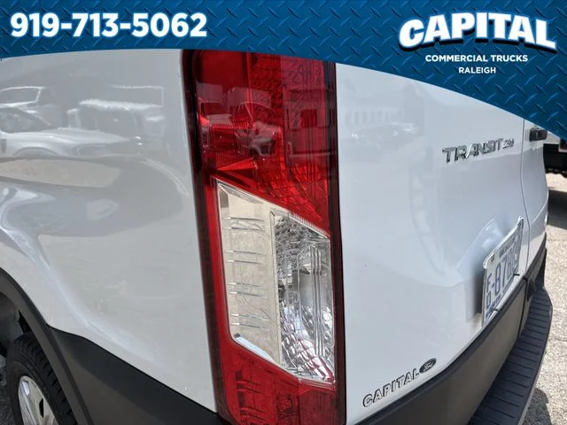 Used 2025 White Ford Base image 17