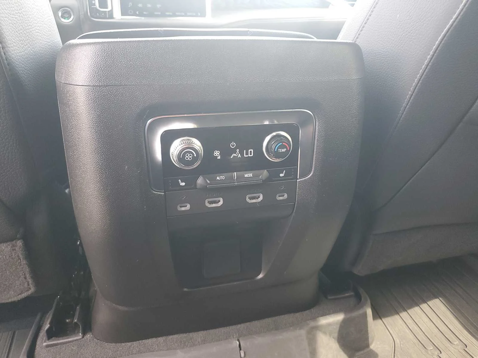 Used 2023 TITANIUM RUSH METALLIC GMC Denali image 24