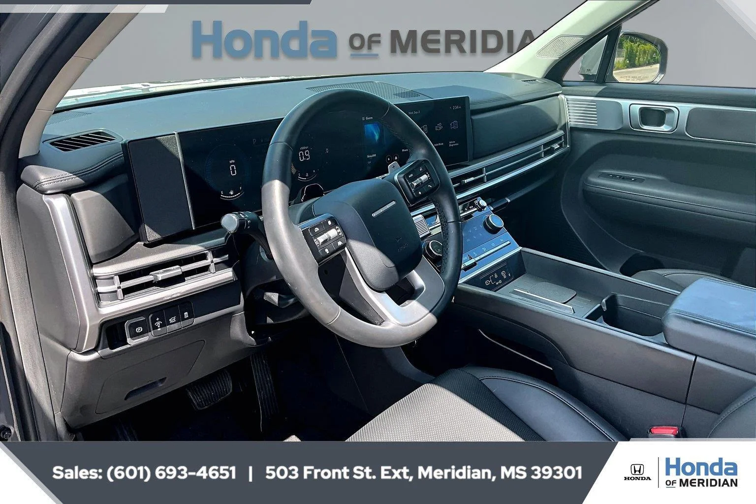 Used 2025 Hampton Gray Hyundai SEL image 12
