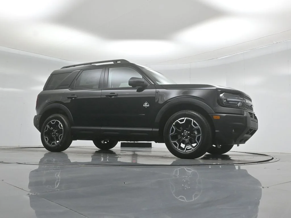 New 2026 Shadow Black Ford Outer Banks image 3