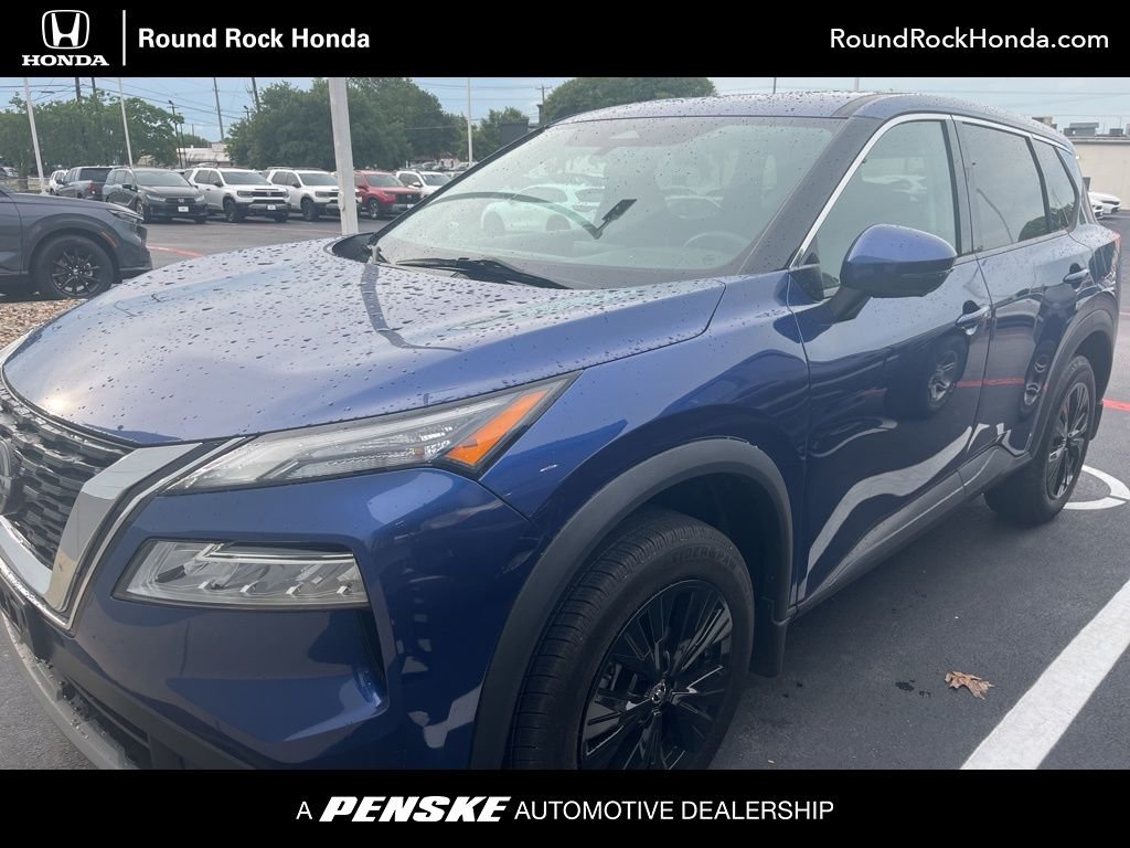 2021 Nissan Rogue SV FWD's photo