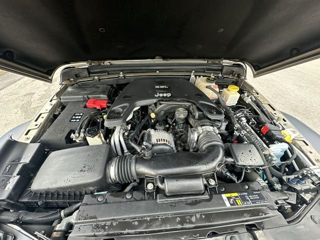 Used 2020 Gator Clearcoat Jeep Sport image 19
