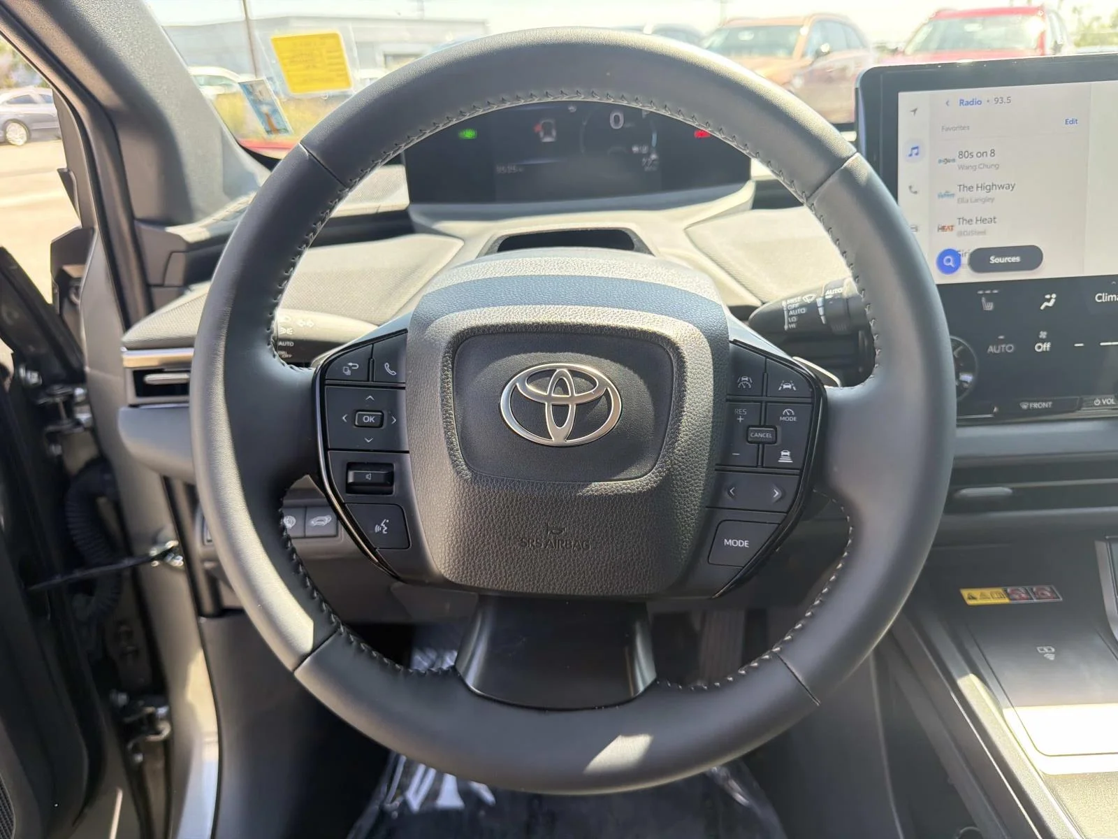 Used 2026 HEAVY METAL Toyota XLE FWD (Natl) image 8