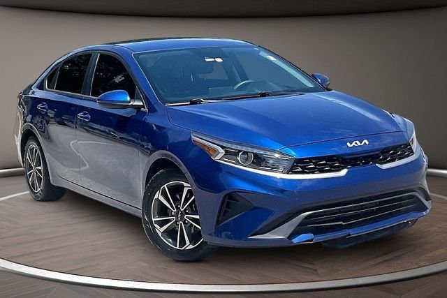Used 2023 Blue Kia LXS image 9