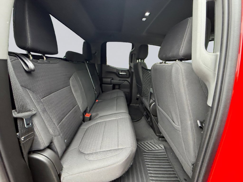 Used 2022 Red Chevrolet Custom image 19
