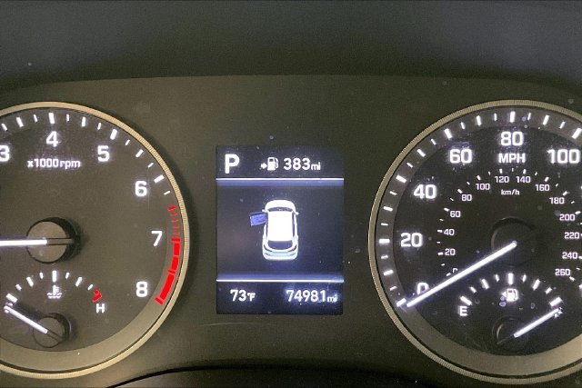 Used 2019 White Hyundai Value image 11