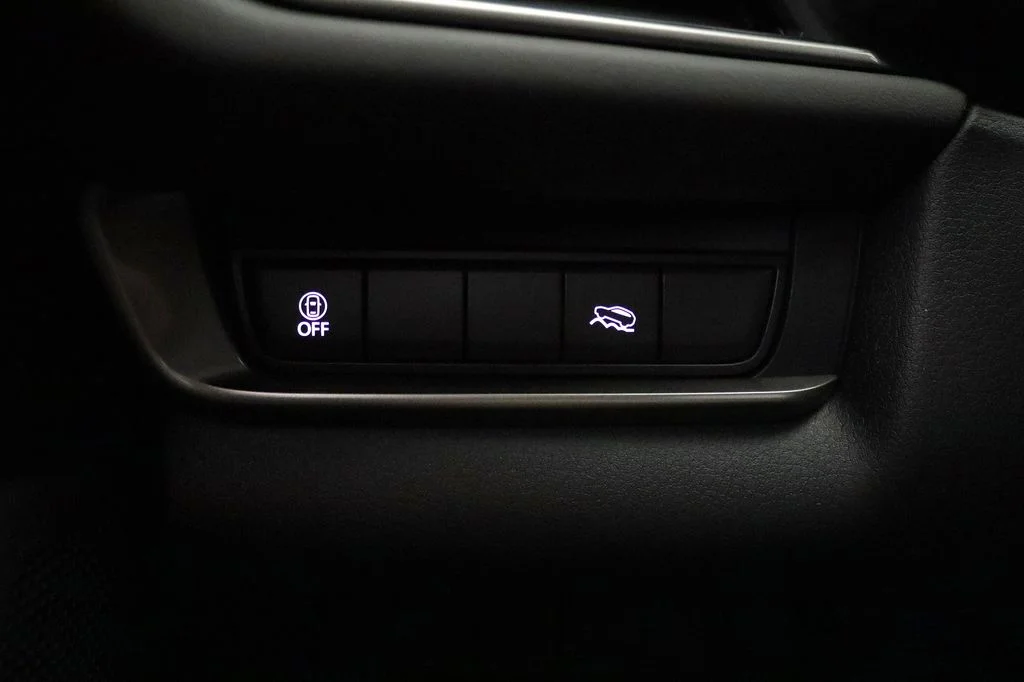 Used 2021 White Mazda 2.5 S image 19