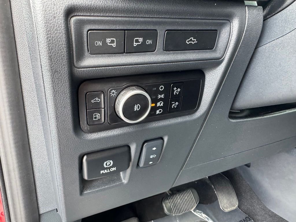Used 2023 Red Ford Lariat image 14